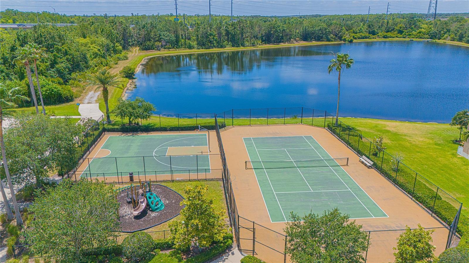 Image 23 of 27 For 10934 Savannah Landing Circle