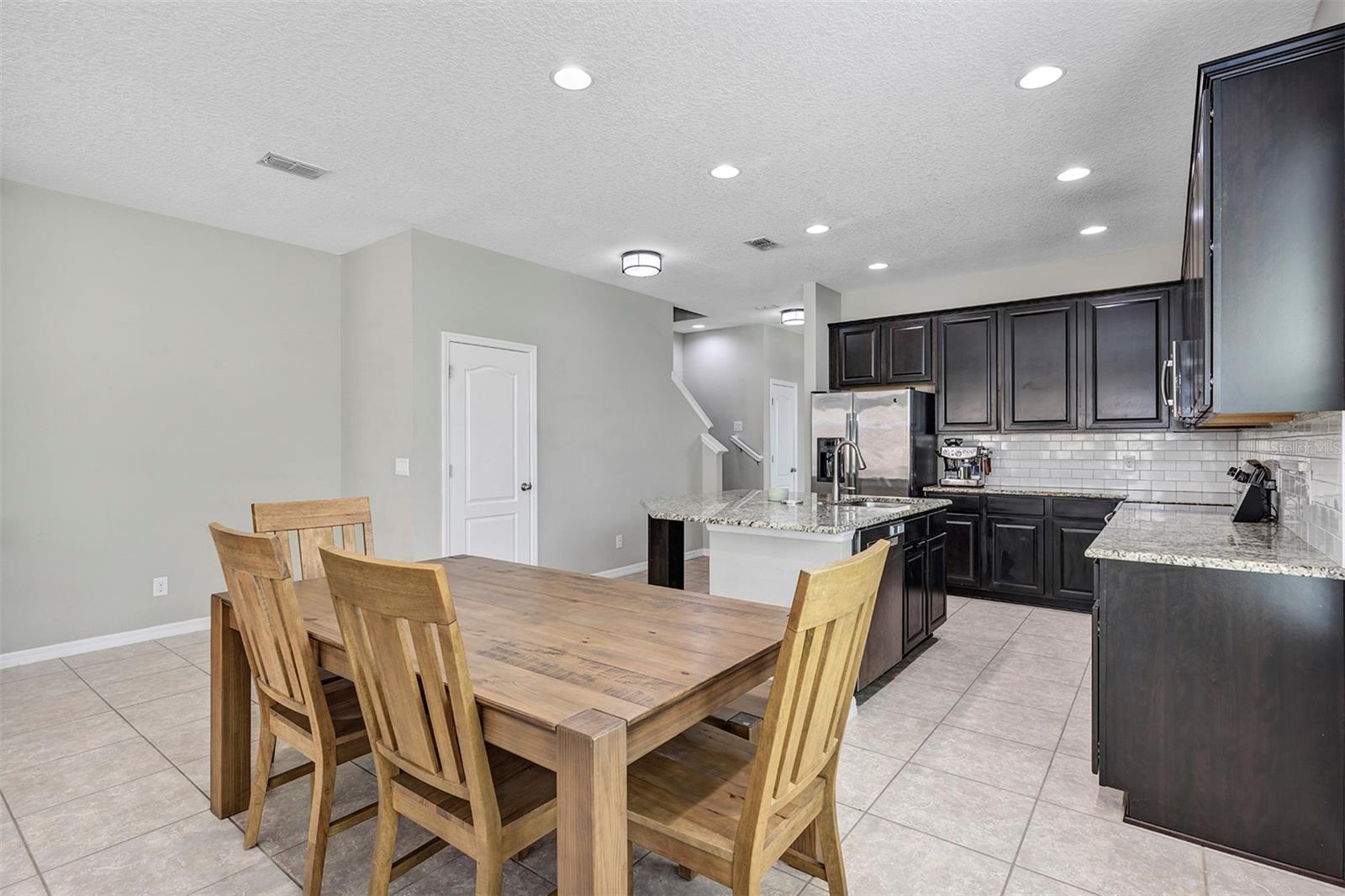 Image 10 of 52 For 7644 Ripplepointe Way