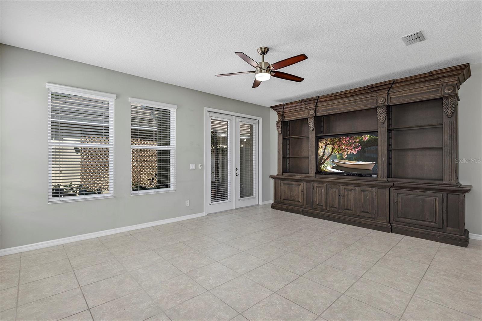 Image 13 of 52 For 7644 Ripplepointe Way