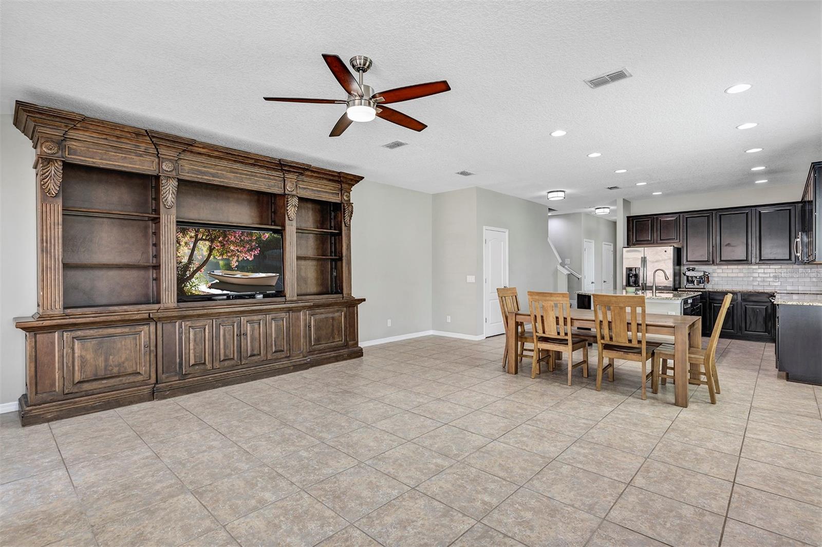 Image 16 of 52 For 7644 Ripplepointe Way