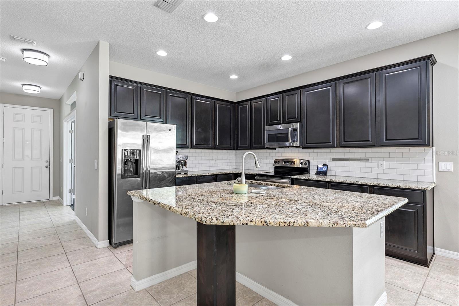 Image 4 of 52 For 7644 Ripplepointe Way