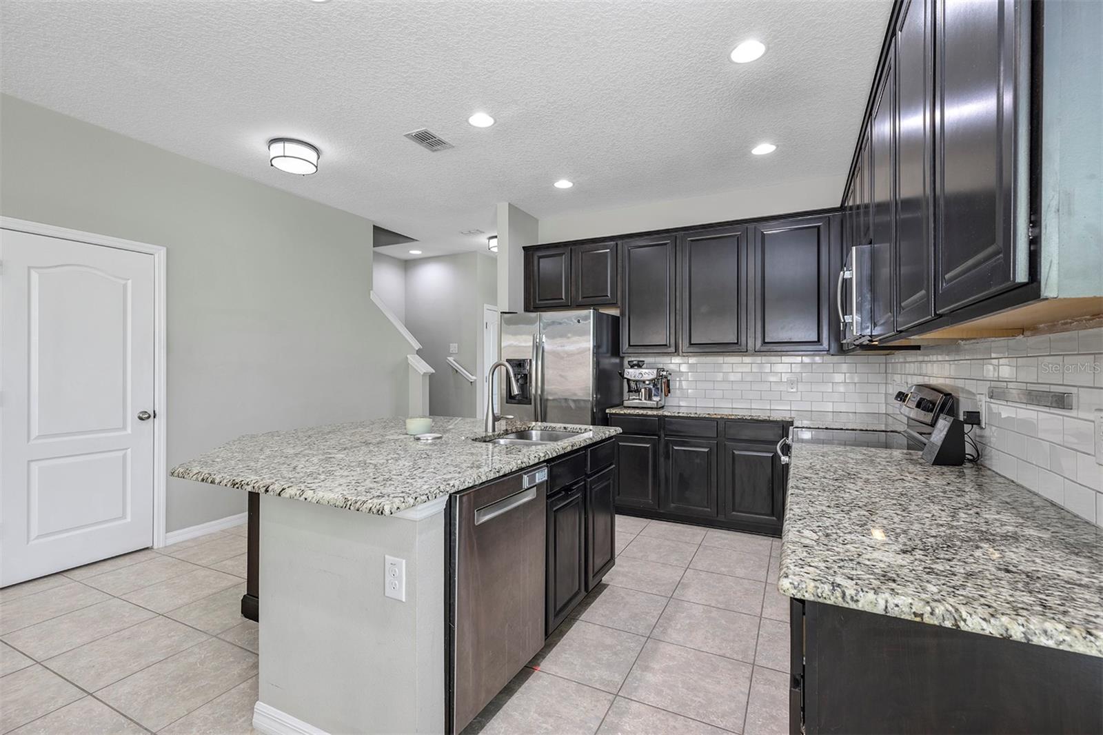 Image 6 of 52 For 7644 Ripplepointe Way