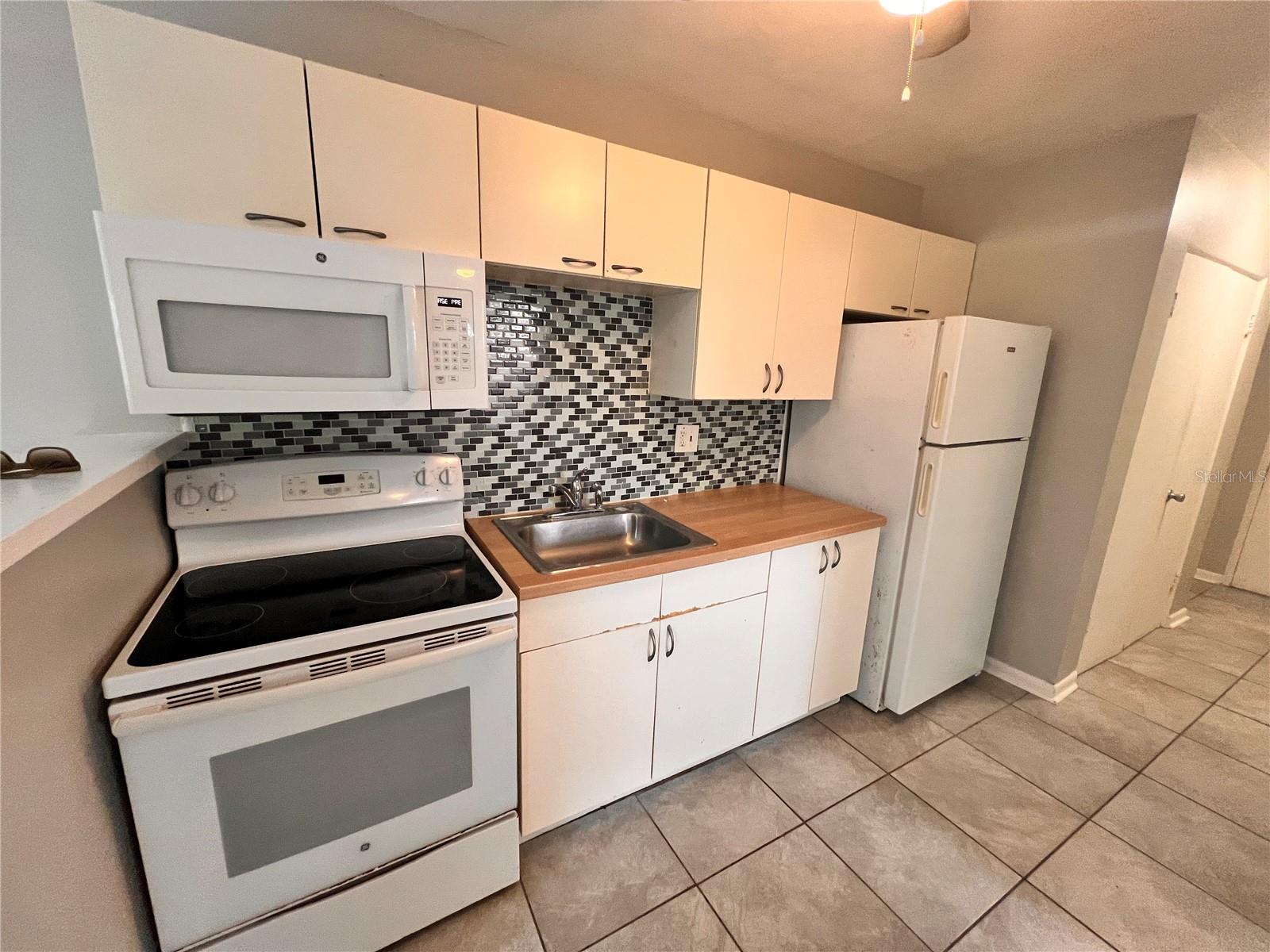 Image 4 of 12 For 1227 Minnesota Street