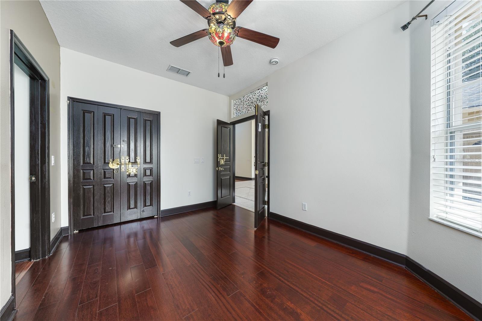 Image 15 of 46 For 140 Seville Chase Drive