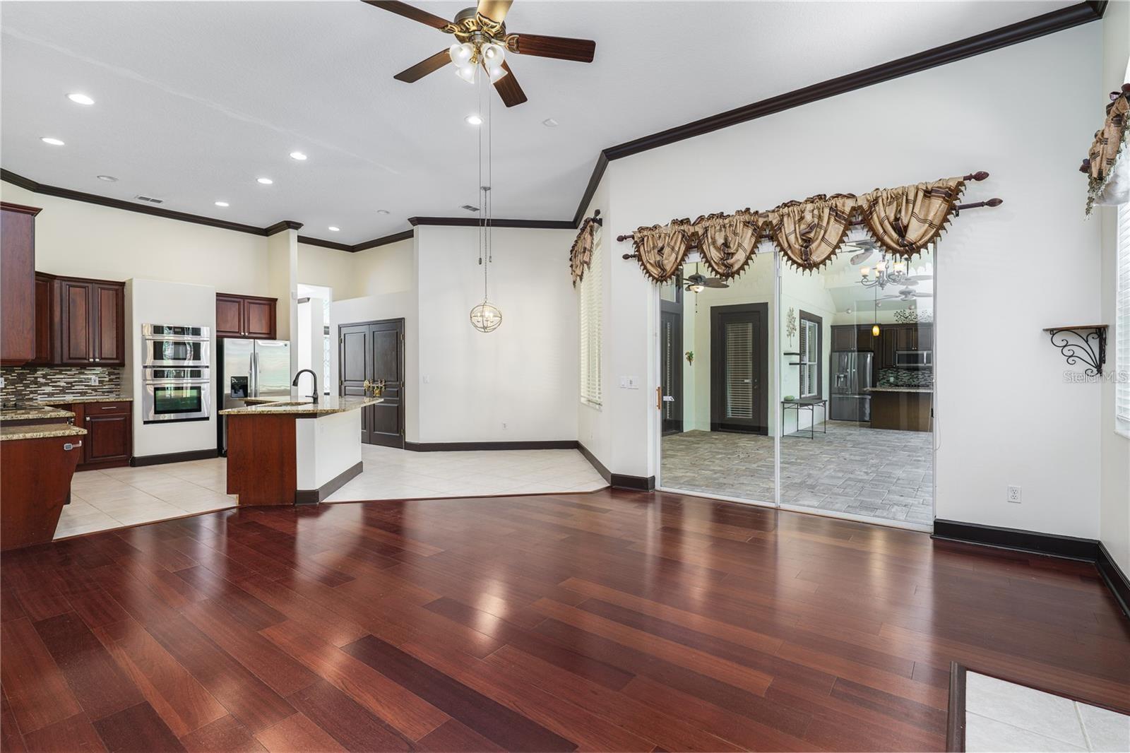 Image 20 of 46 For 140 Seville Chase Drive