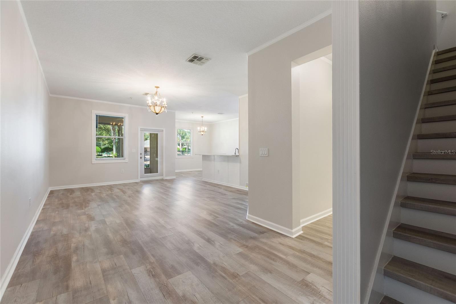 Image 11 of 48 For 1220 Priory Circle