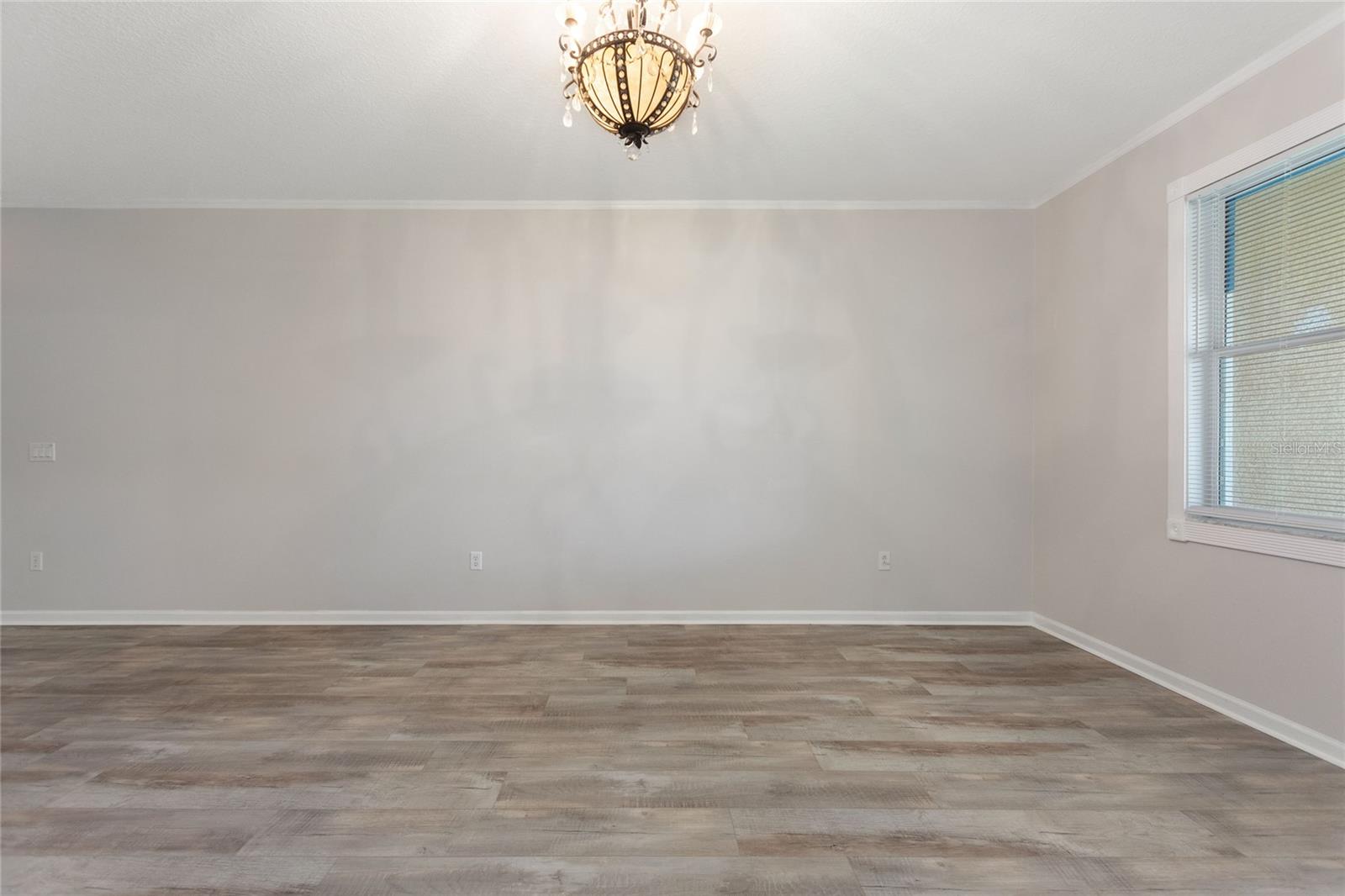 Image 14 of 48 For 1220 Priory Circle