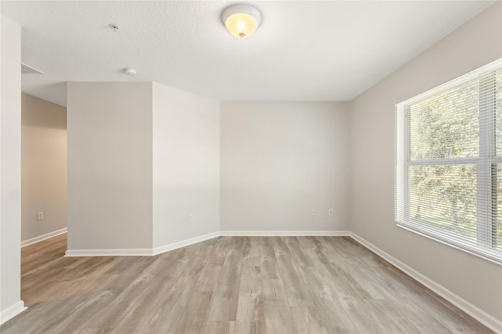 Image 33 of 48 For 1220 Priory Circle