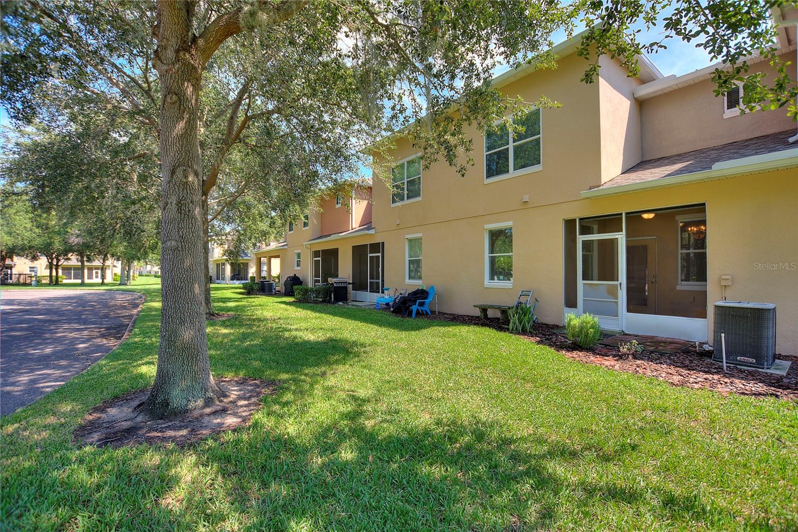 Image 9 of 48 For 1220 Priory Circle