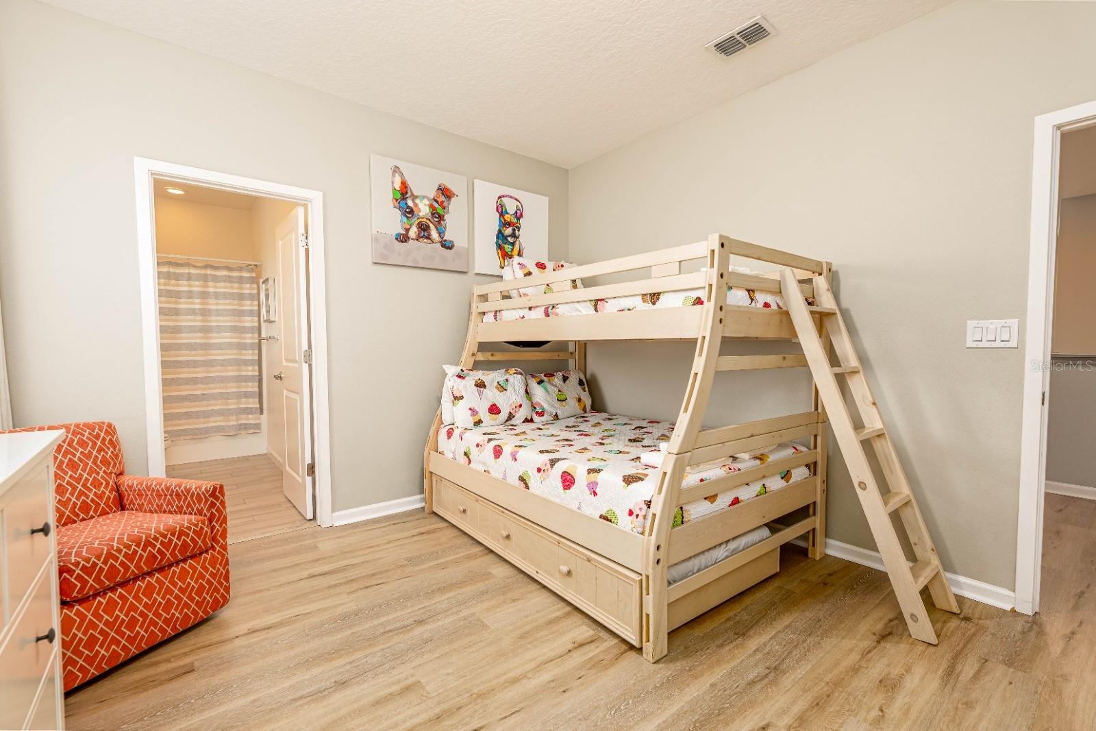 Image 15 of 23 For 2661 Calistoga