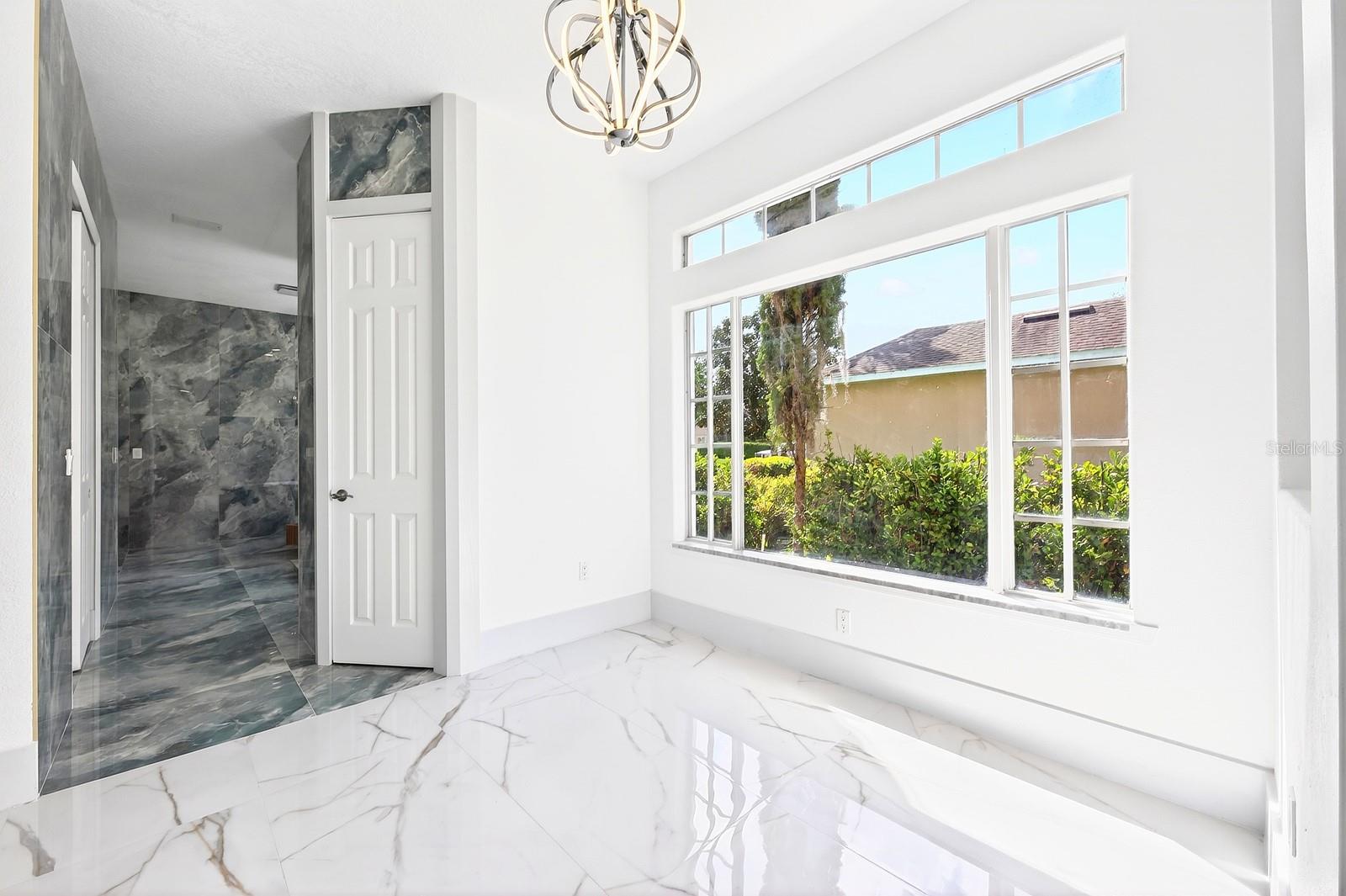 Image 24 of 73 For 14255 Hampshire Bay Circle