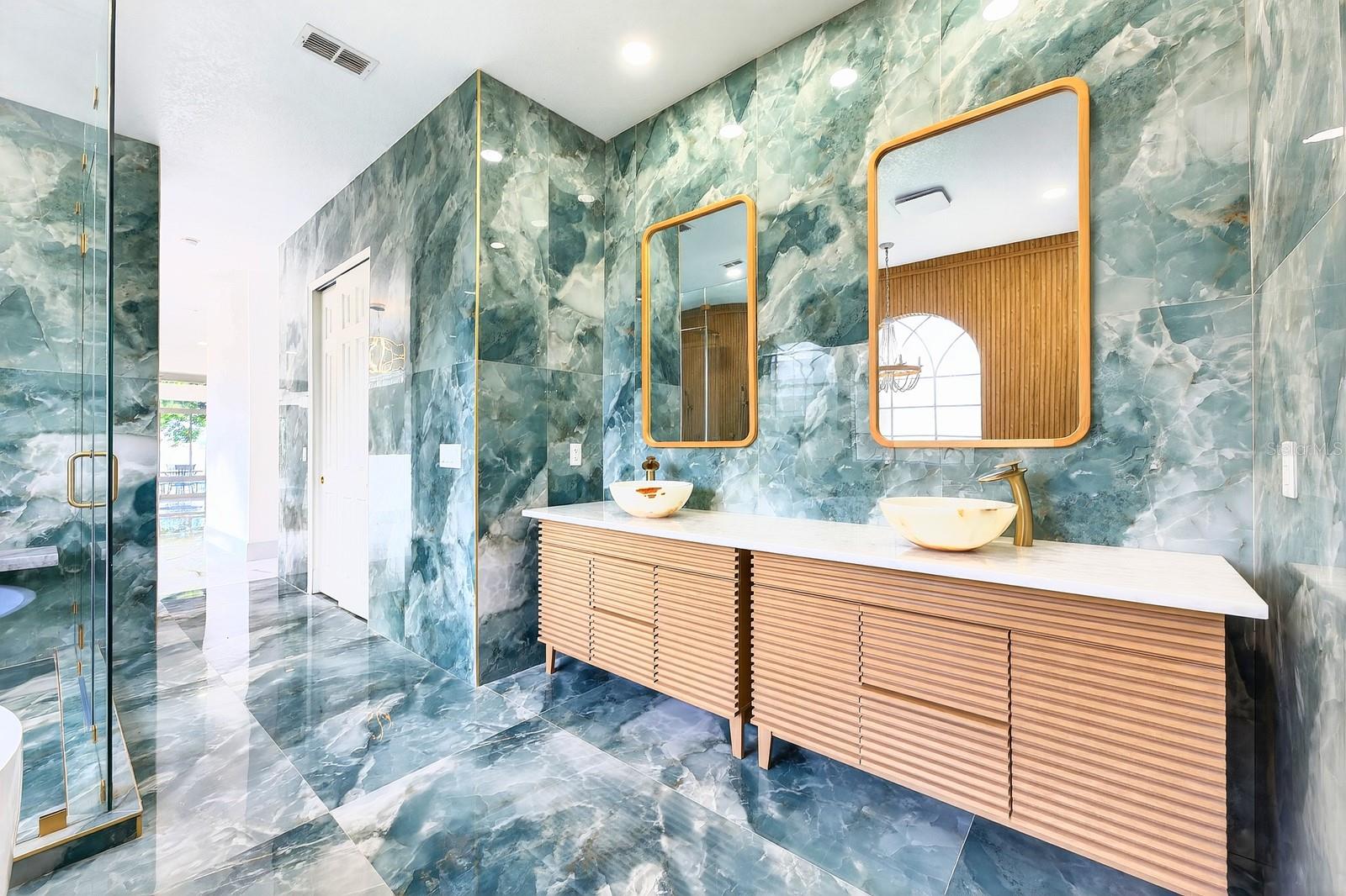 Image 27 of 73 For 14255 Hampshire Bay Circle