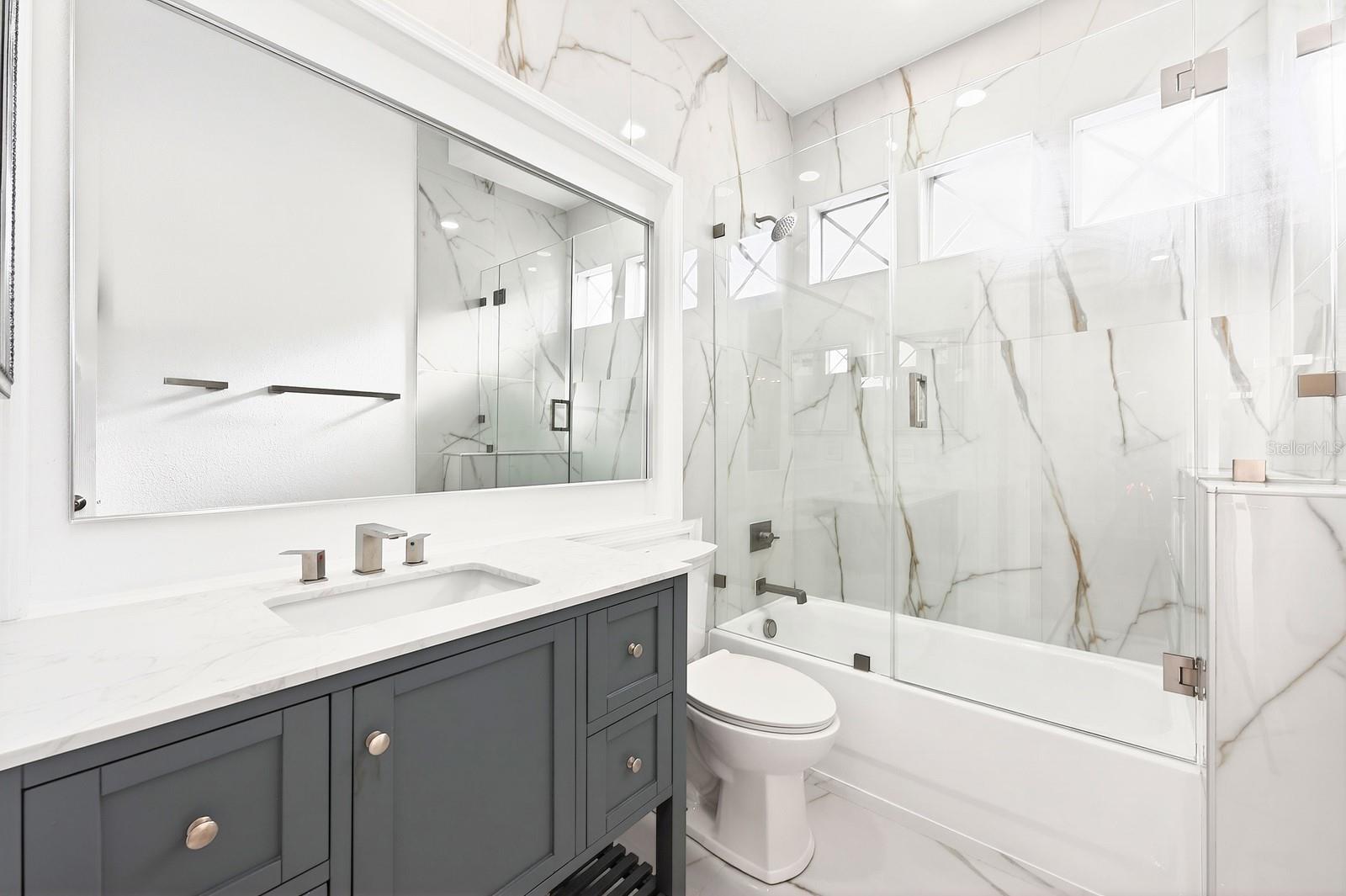 Image 37 of 73 For 14255 Hampshire Bay Circle