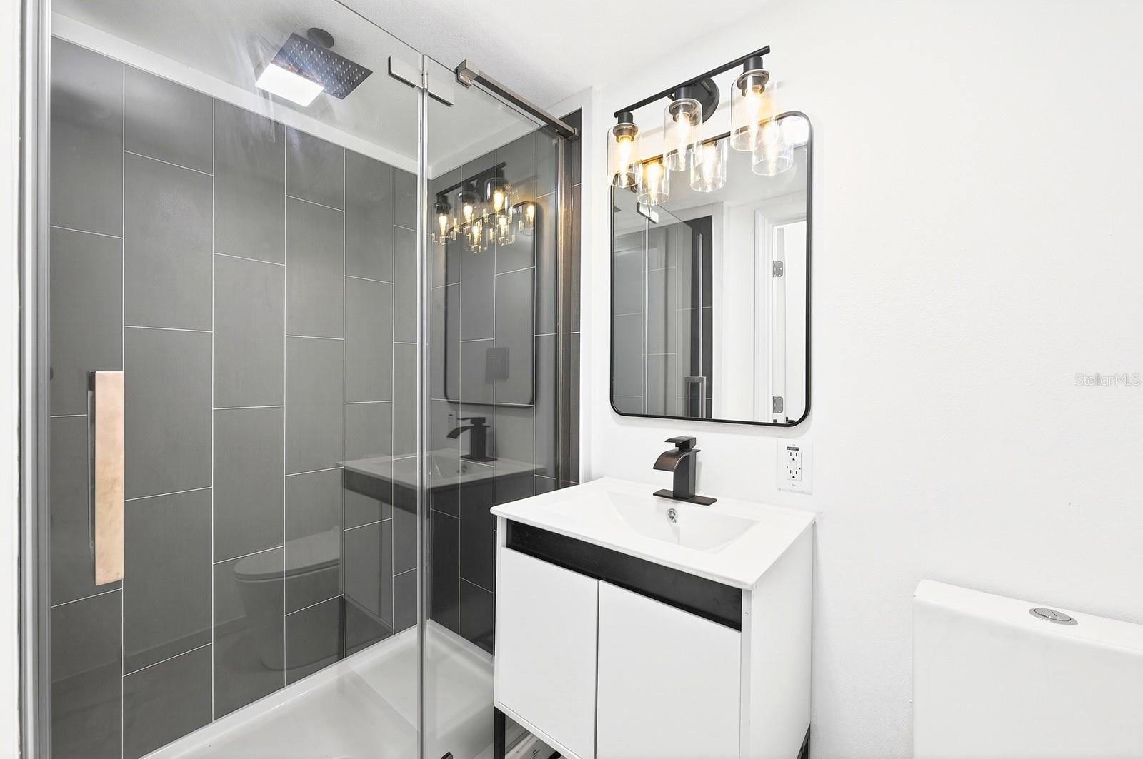 Image 71 of 73 For 14255 Hampshire Bay Circle