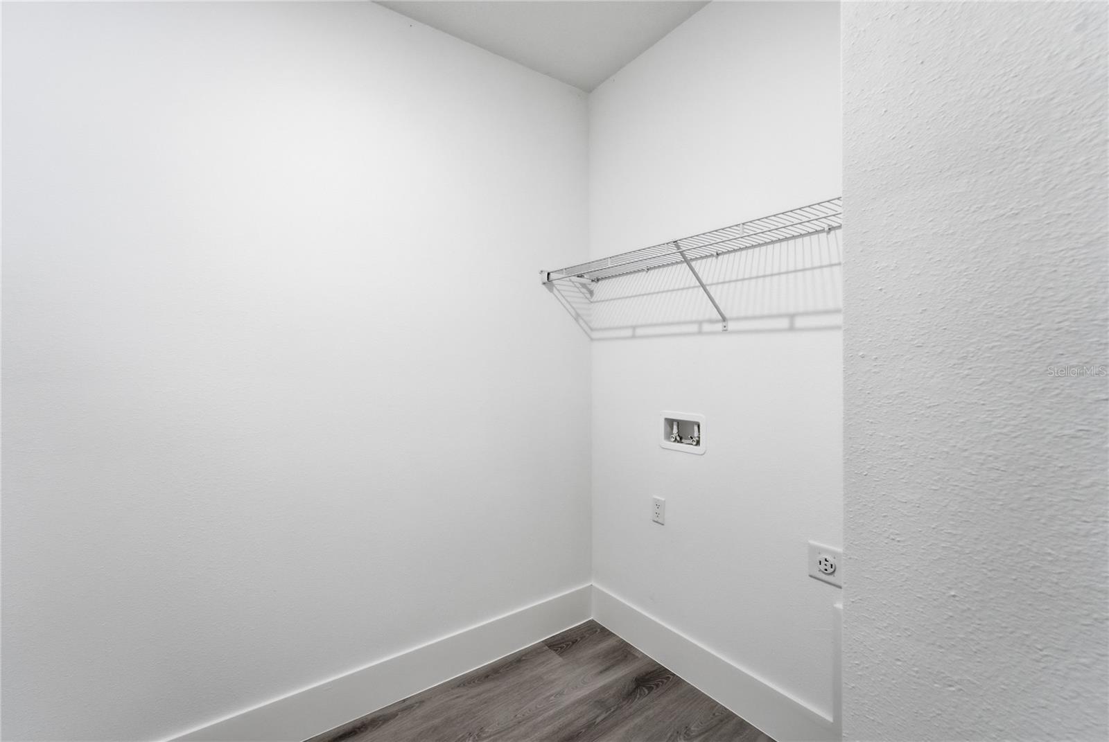 Image 20 of 31 For 2861 Dellwood Street