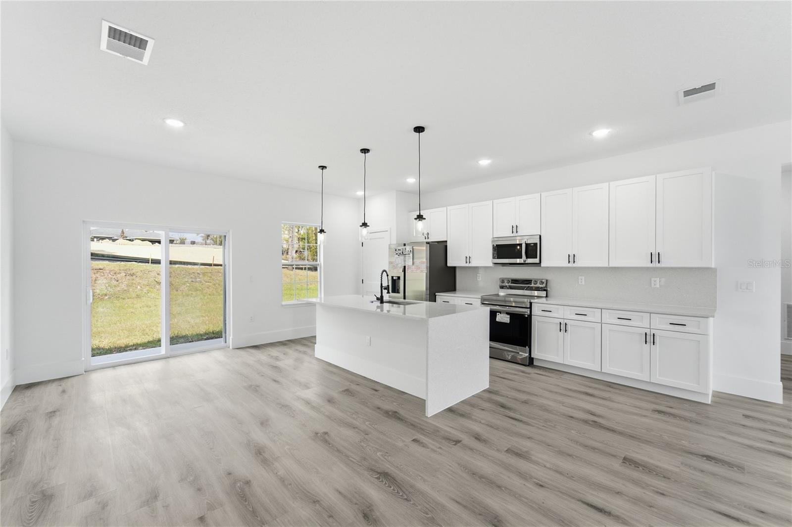 Image 6 of 31 For 2861 Dellwood Street