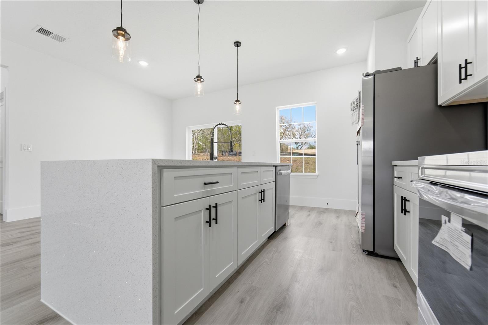 Image 9 of 31 For 2861 Dellwood Street