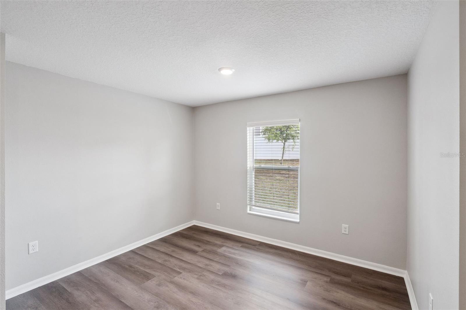 Image 12 of 30 For 12019 Indian Grass Way