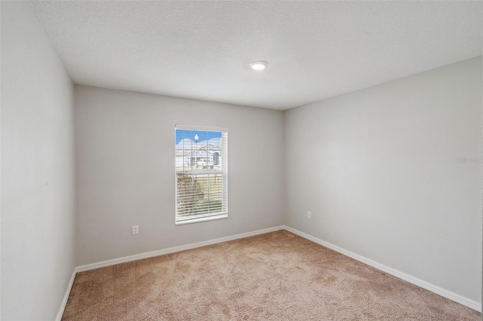 Image 15 of 30 For 12019 Indian Grass Way