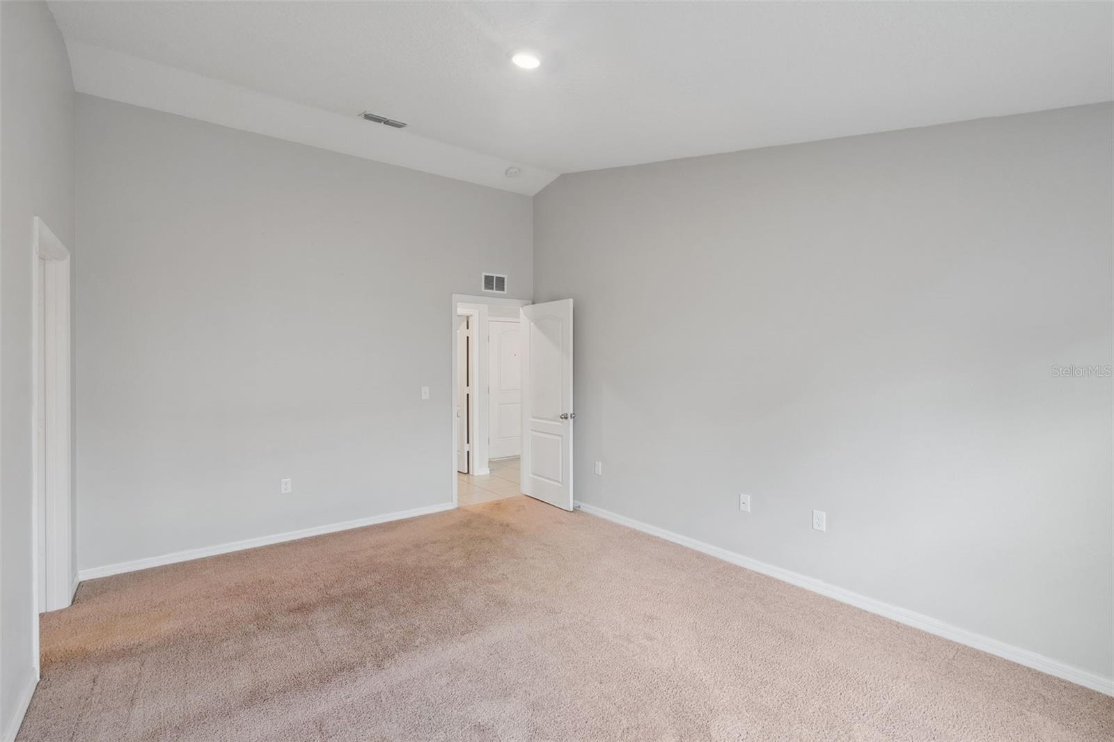 Image 18 of 30 For 12019 Indian Grass Way