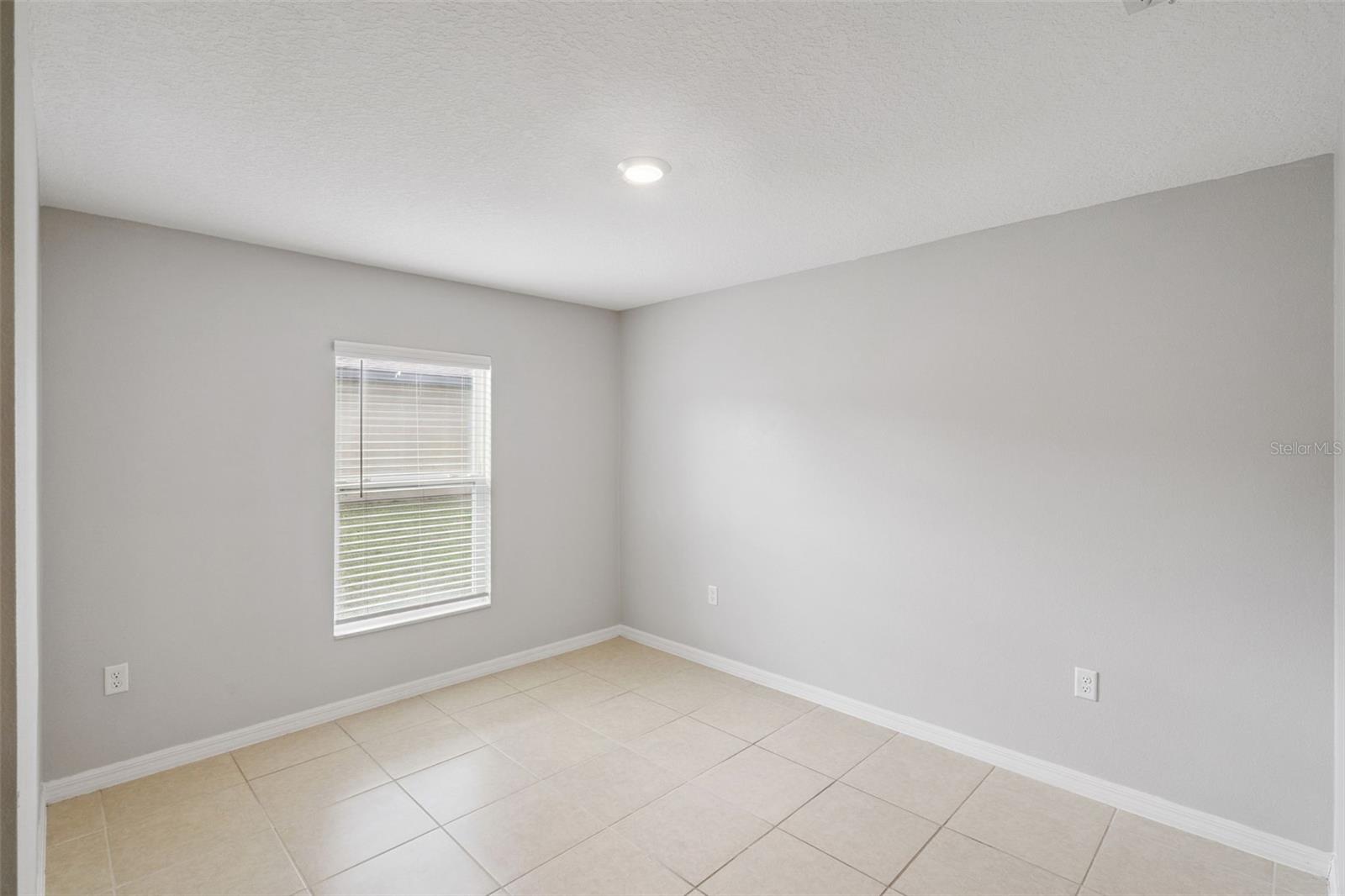 Image 19 of 30 For 12019 Indian Grass Way