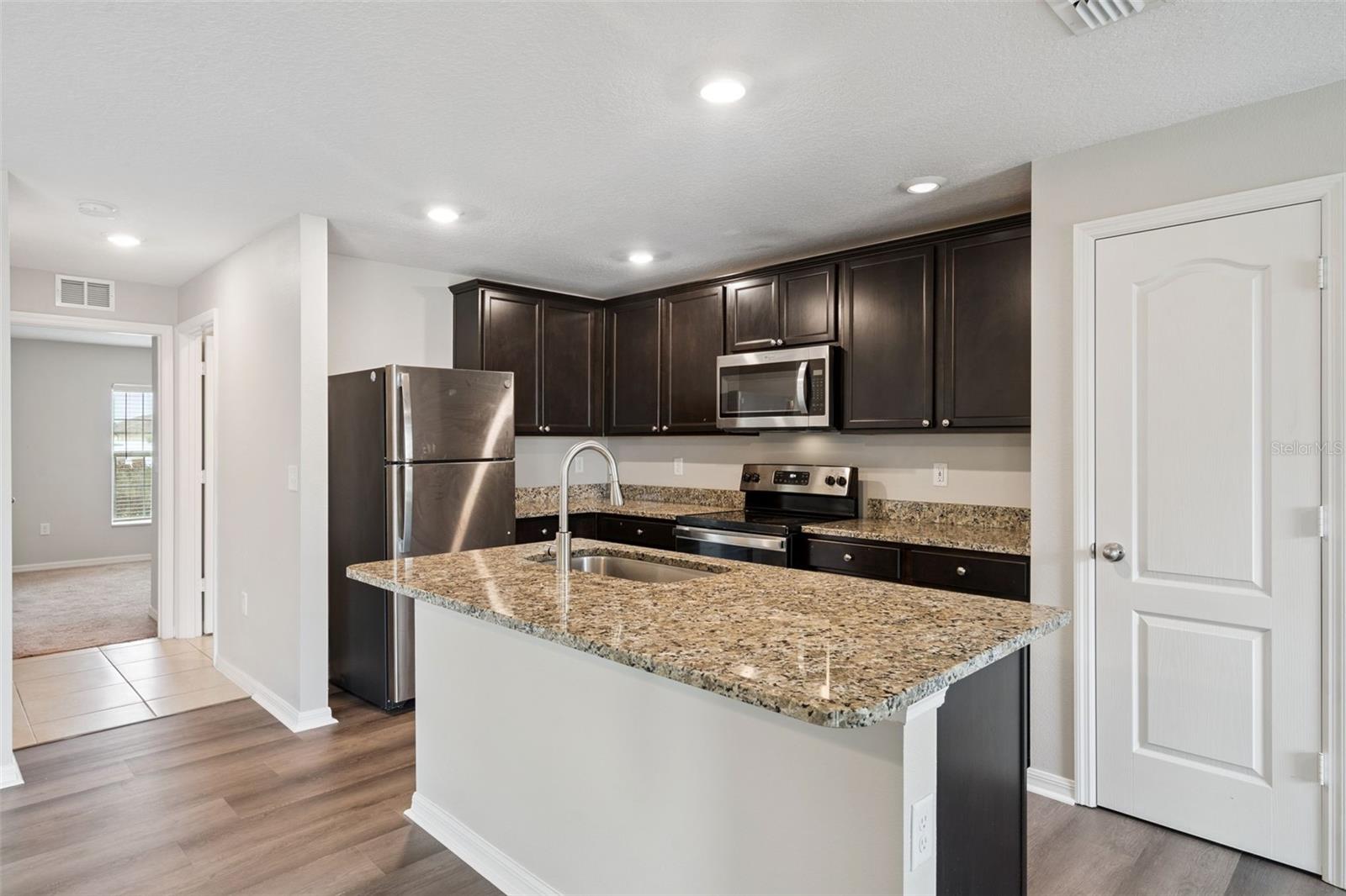 Image 6 of 30 For 12019 Indian Grass Way