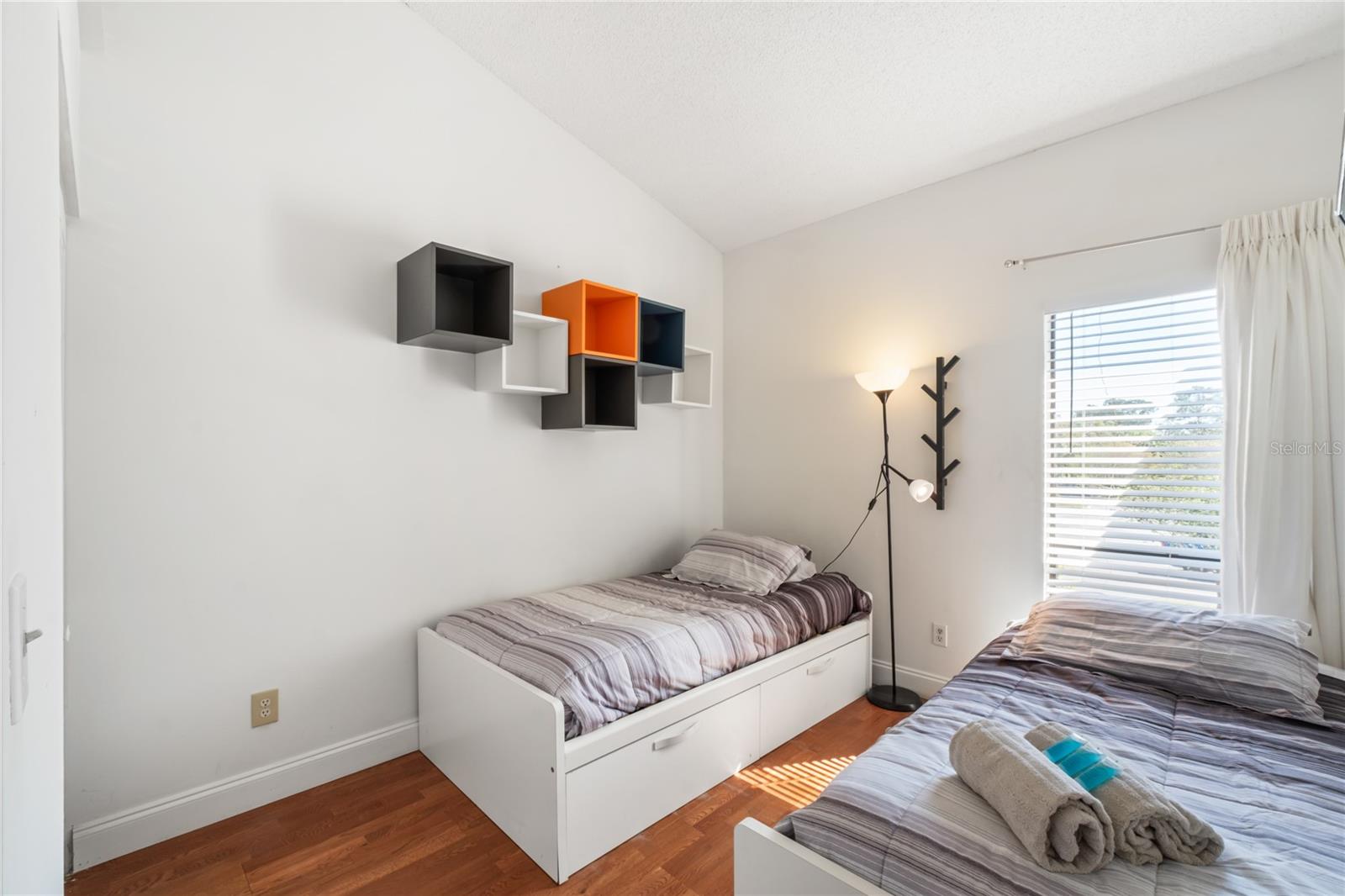 Image 12 of 17 For 4368 Middlebrook Road 4368