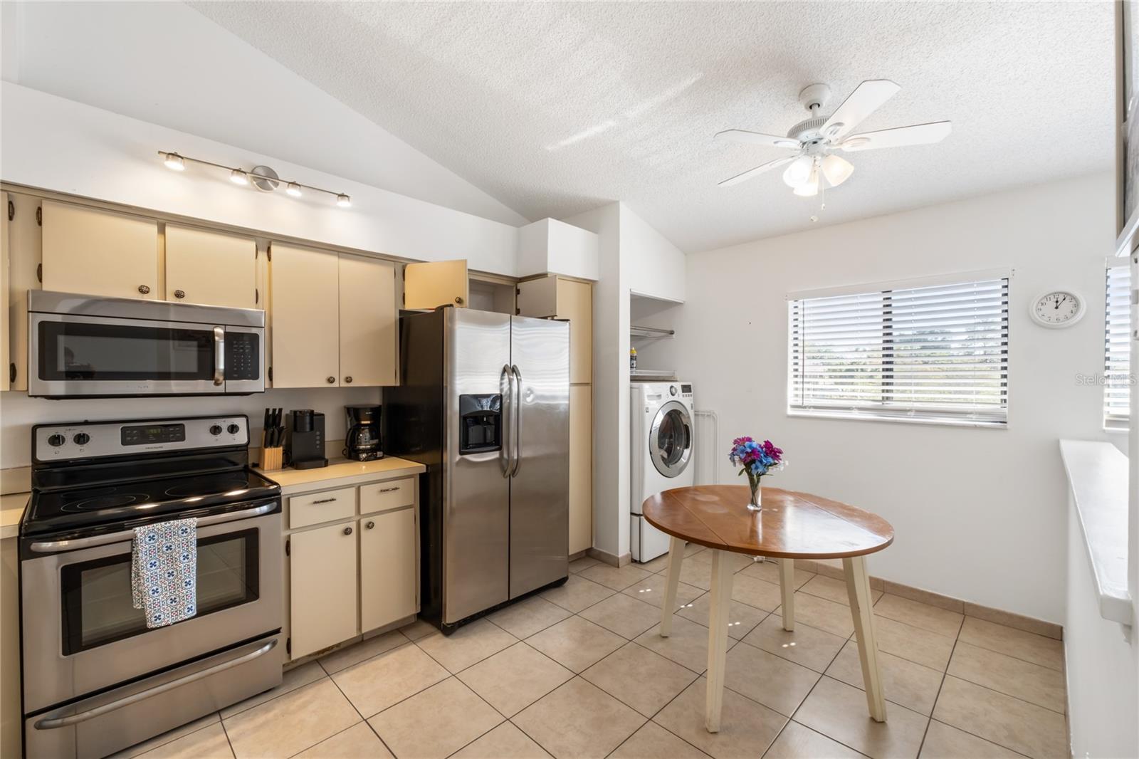 Image 4 of 17 For 4368 Middlebrook Road 4368