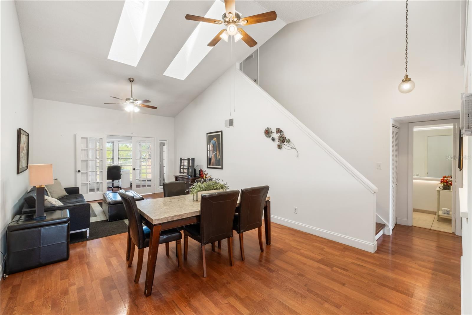 Image 6 of 17 For 4368 Middlebrook Road 4368