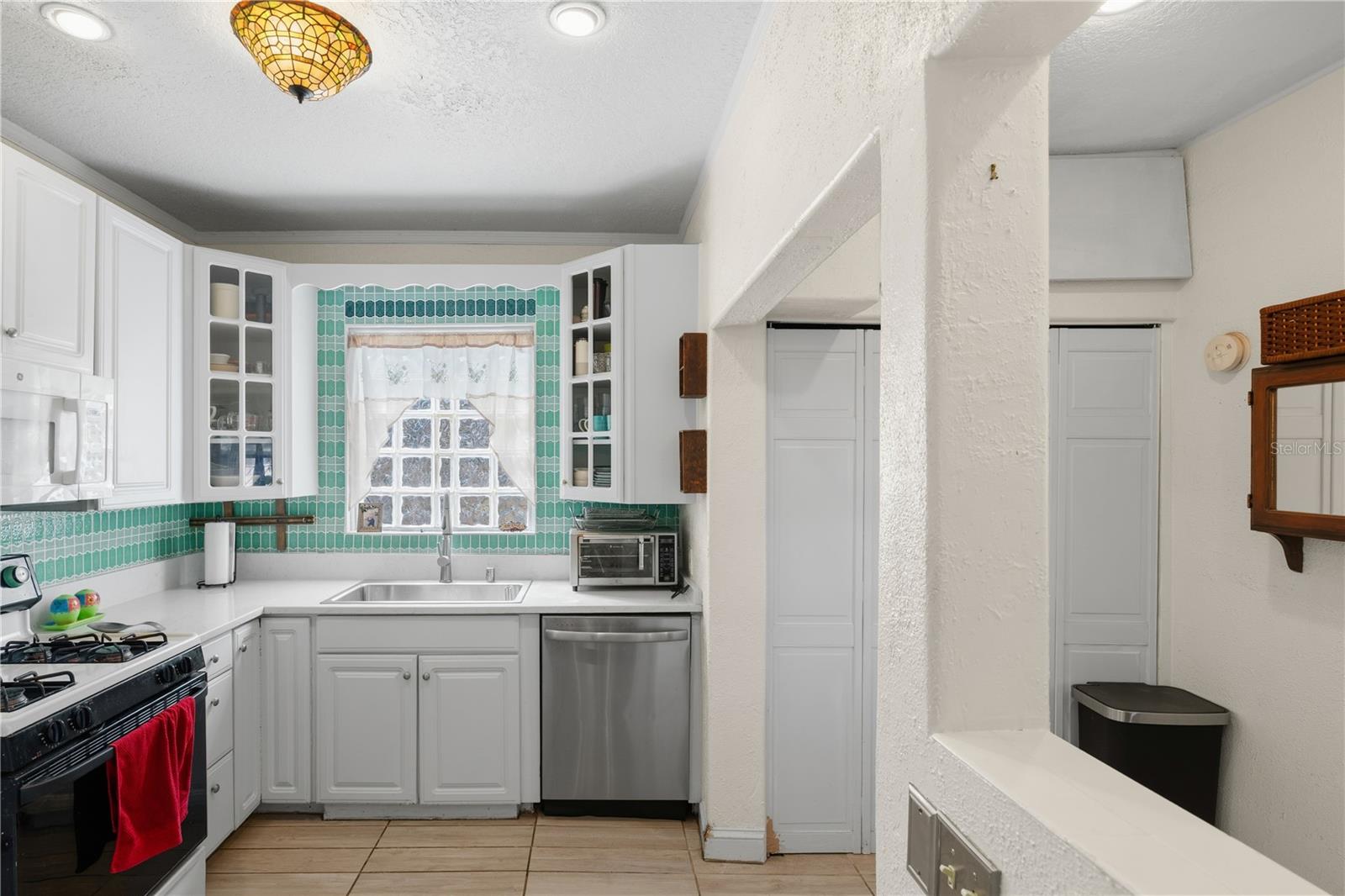 Image 10 of 55 For 530 7th Street