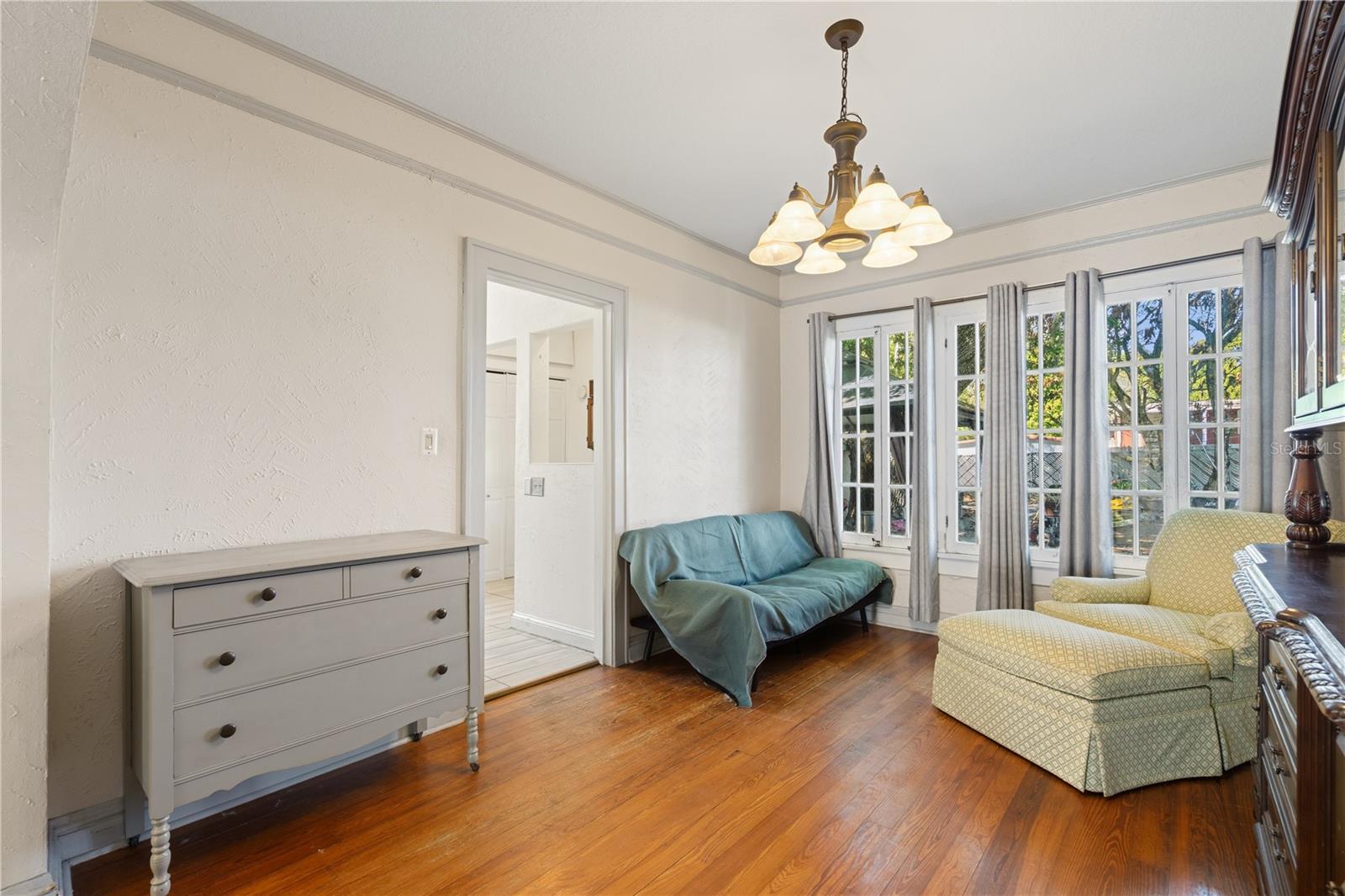 Image 17 of 55 For 530 7th Street