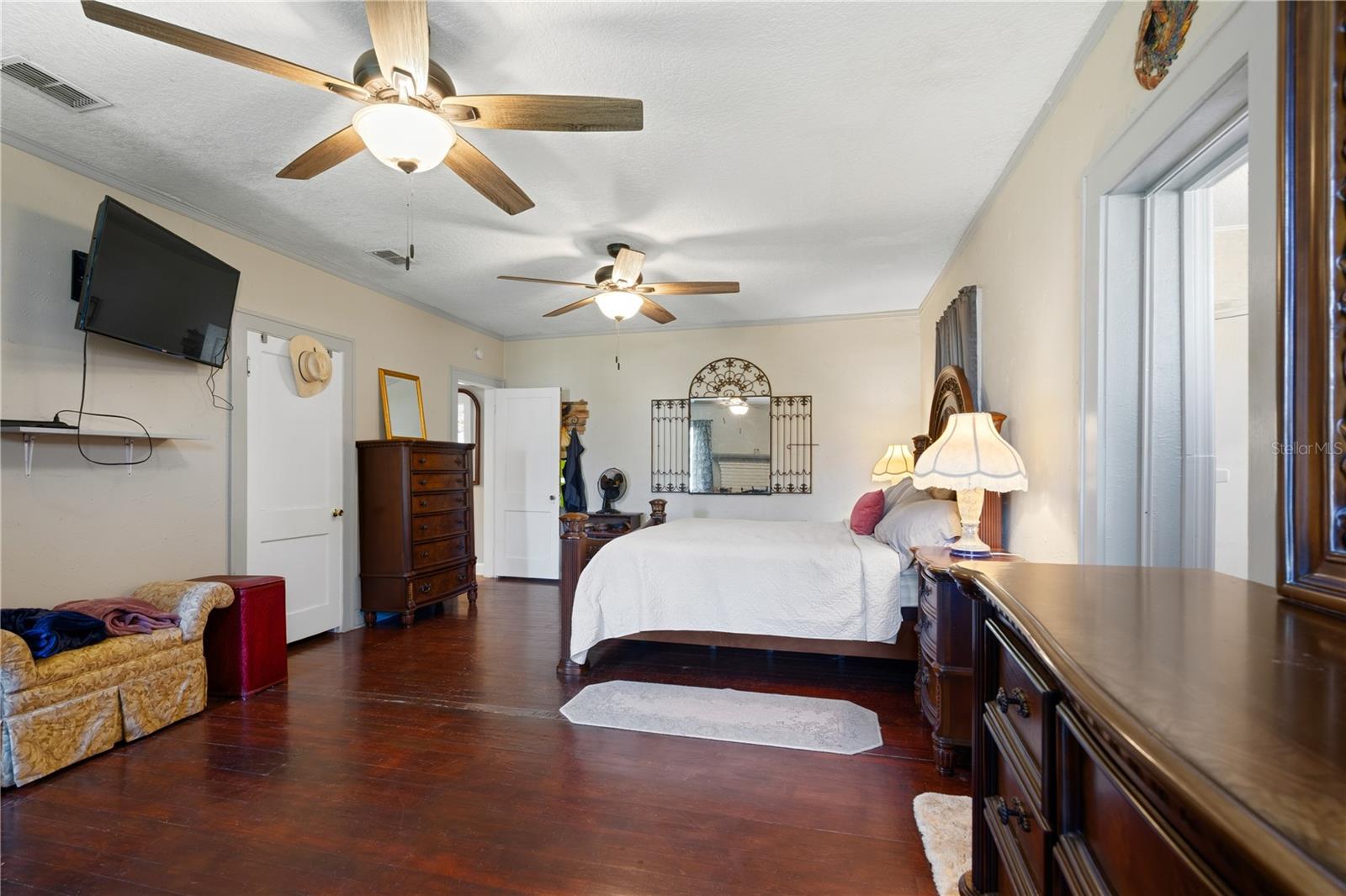 Image 25 of 55 For 530 7th Street