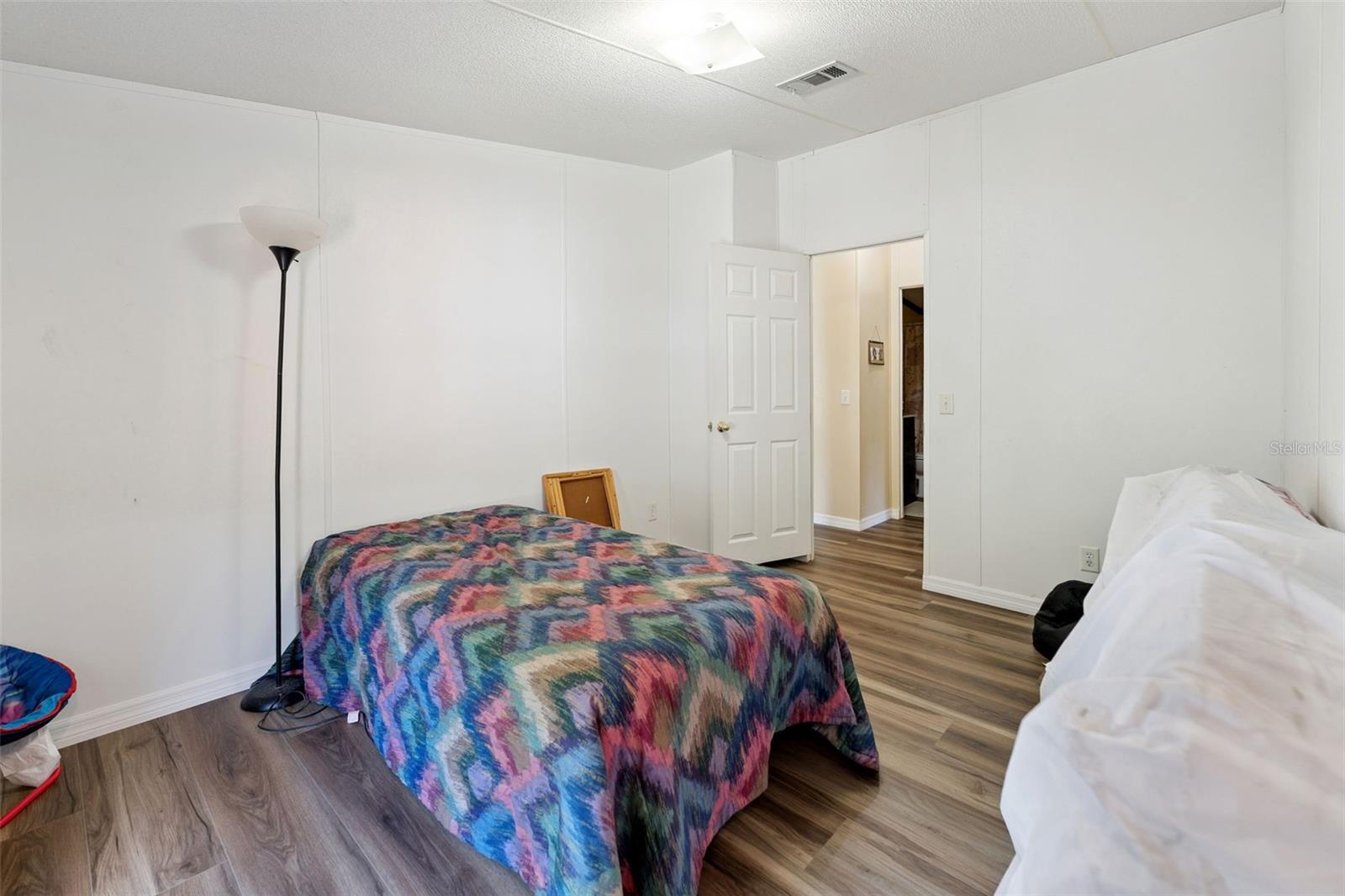 Image 13 of 35 For 33601 Tammy Lane