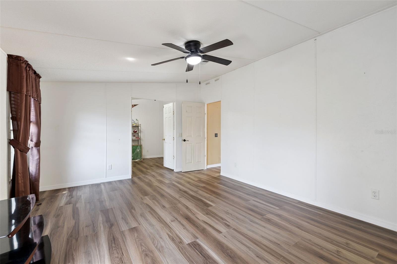 Image 16 of 35 For 33601 Tammy Lane