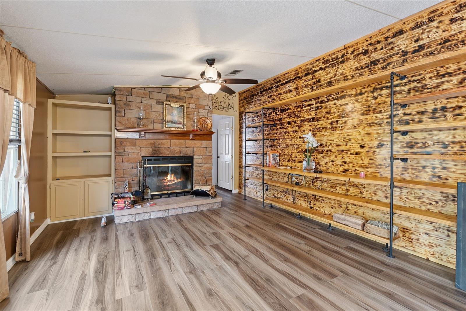 Image 24 of 35 For 33601 Tammy Lane