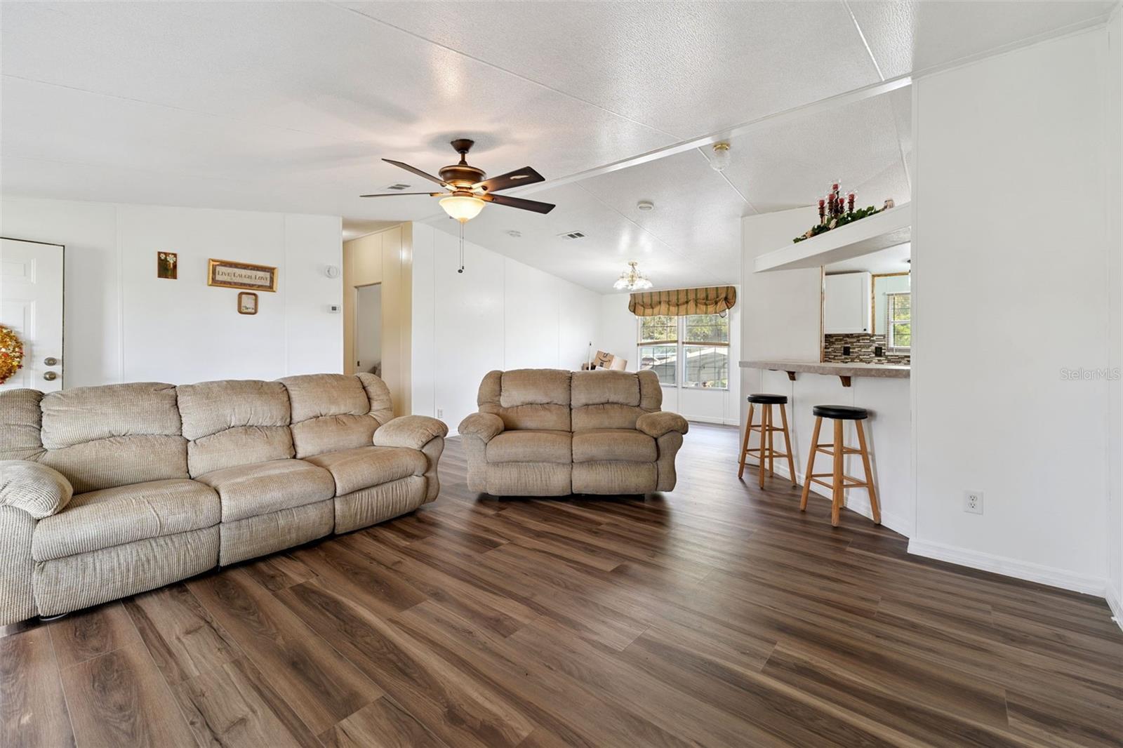 Image 6 of 35 For 33601 Tammy Lane