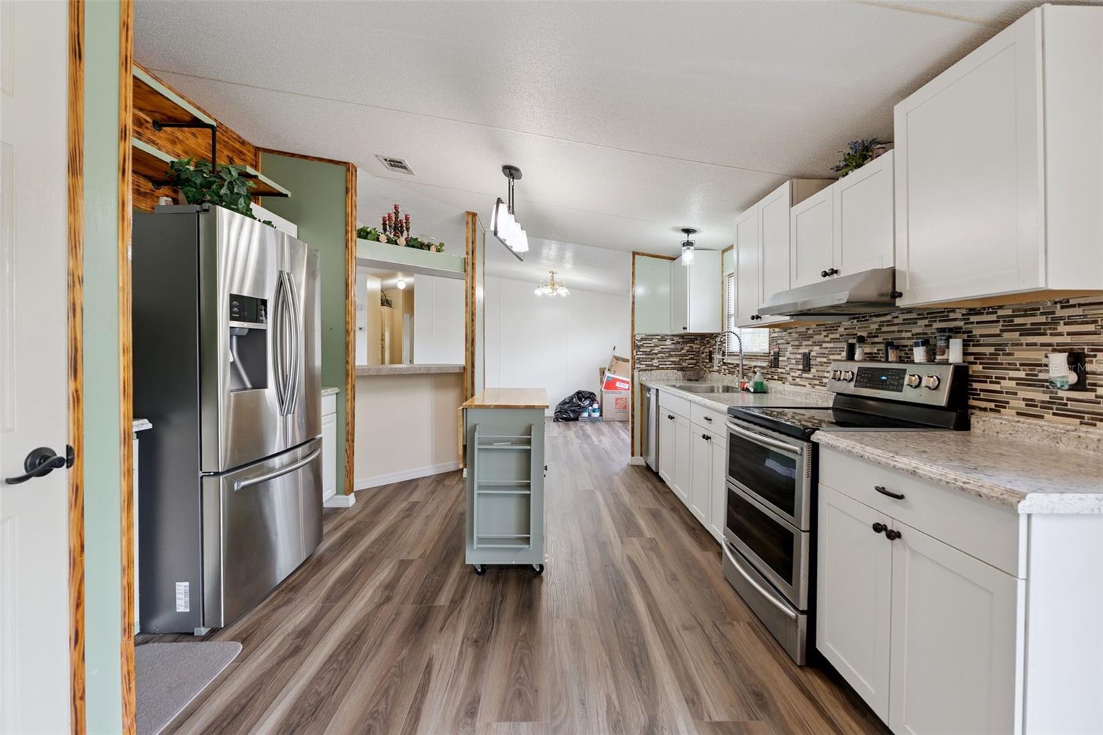 Image 8 of 35 For 33601 Tammy Lane