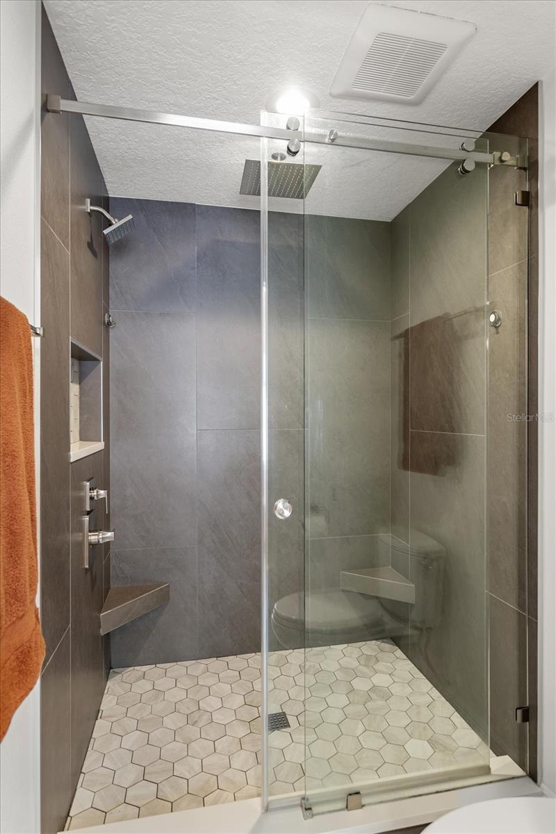 Image 21 of 42 For 1321 Ridge Lake Circle