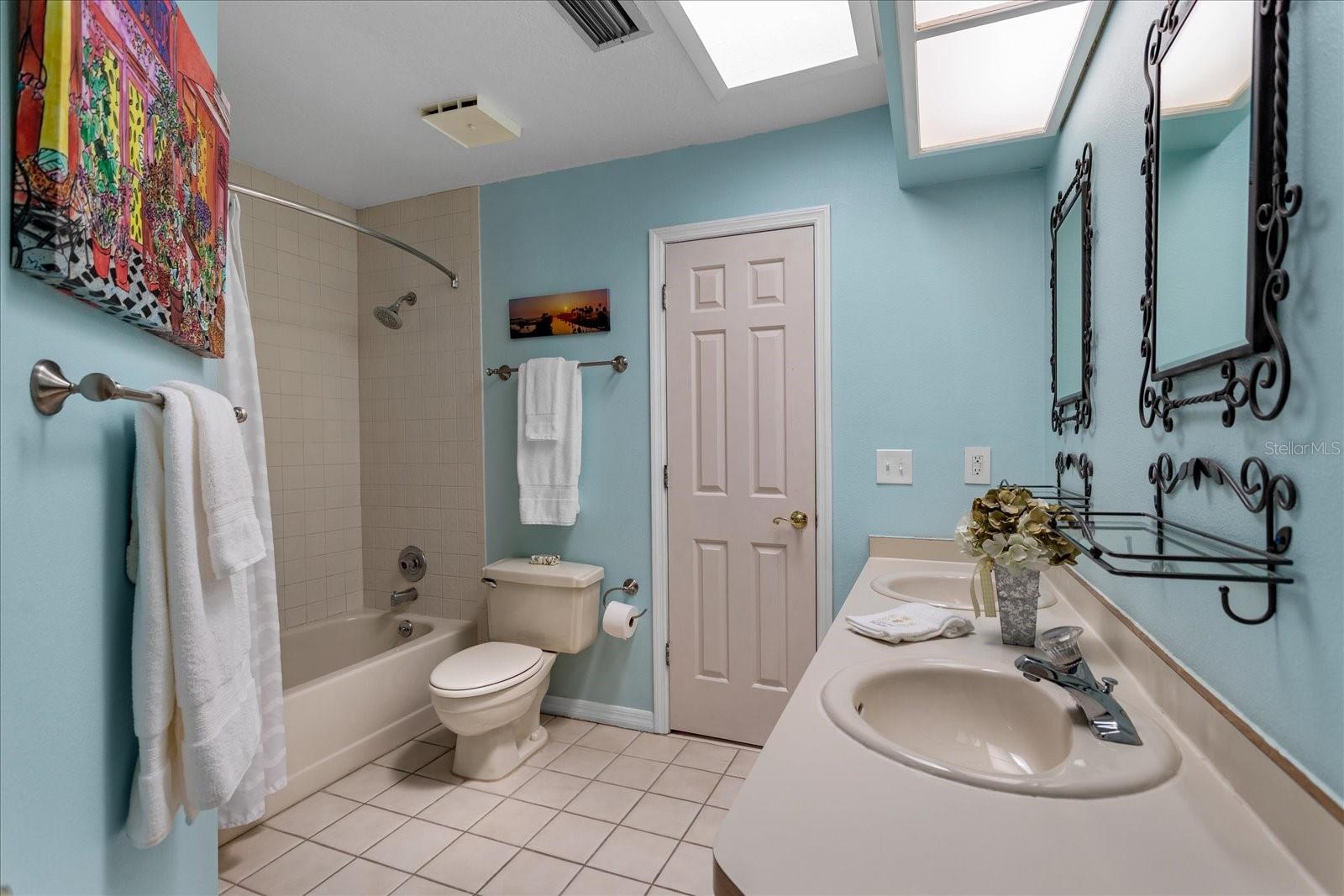 Image 26 of 42 For 1321 Ridge Lake Circle