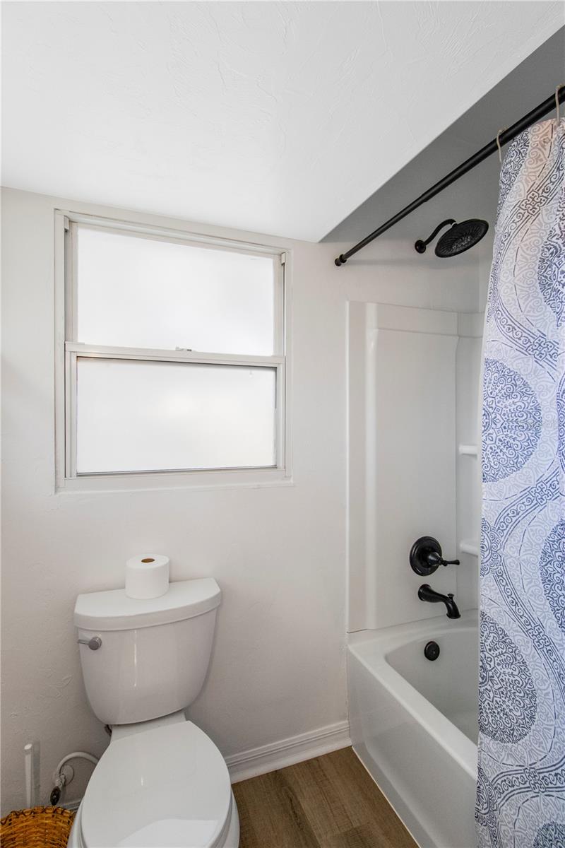 Image 14 of 25 For 702 2nd Avenue