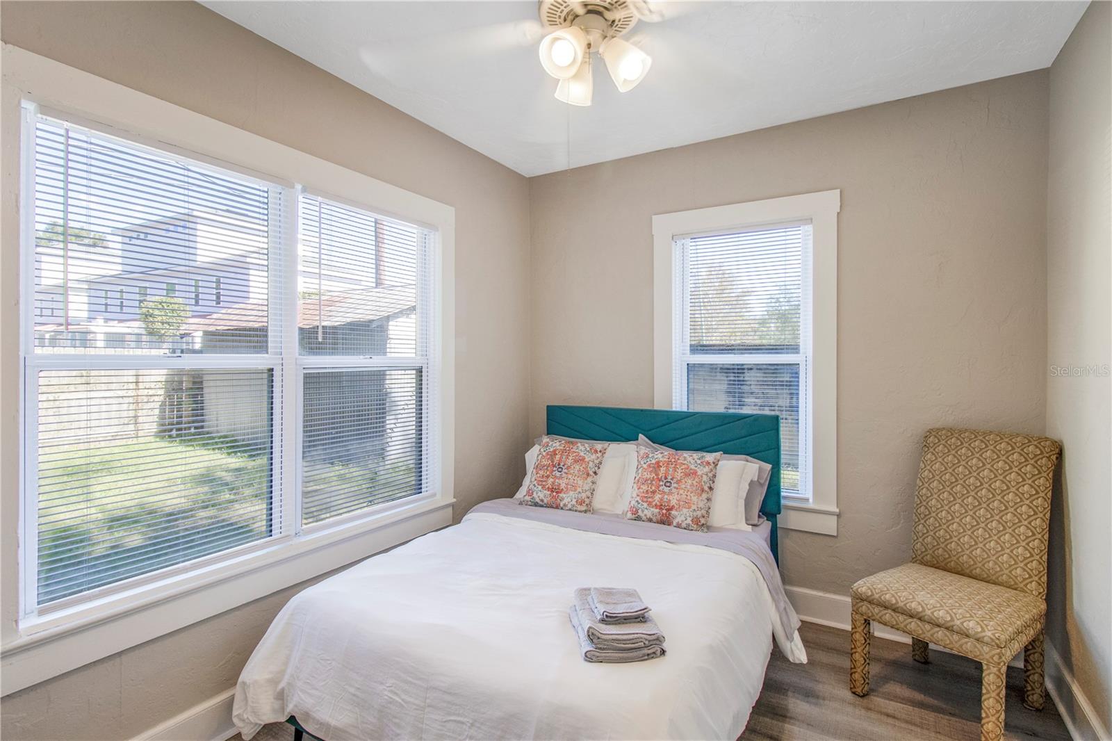 Image 15 of 25 For 702 2nd Avenue