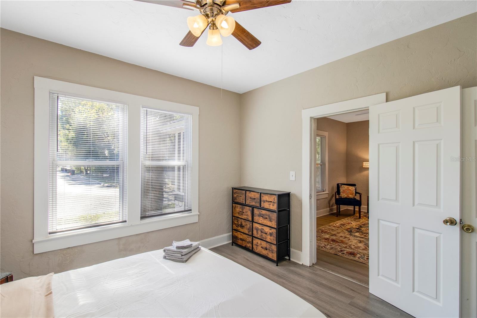 Image 18 of 25 For 702 2nd Avenue