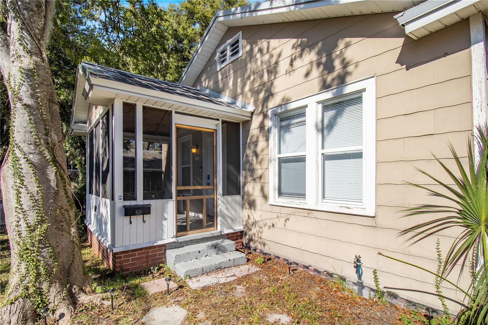 Image 2 of 25 For 702 2nd Avenue