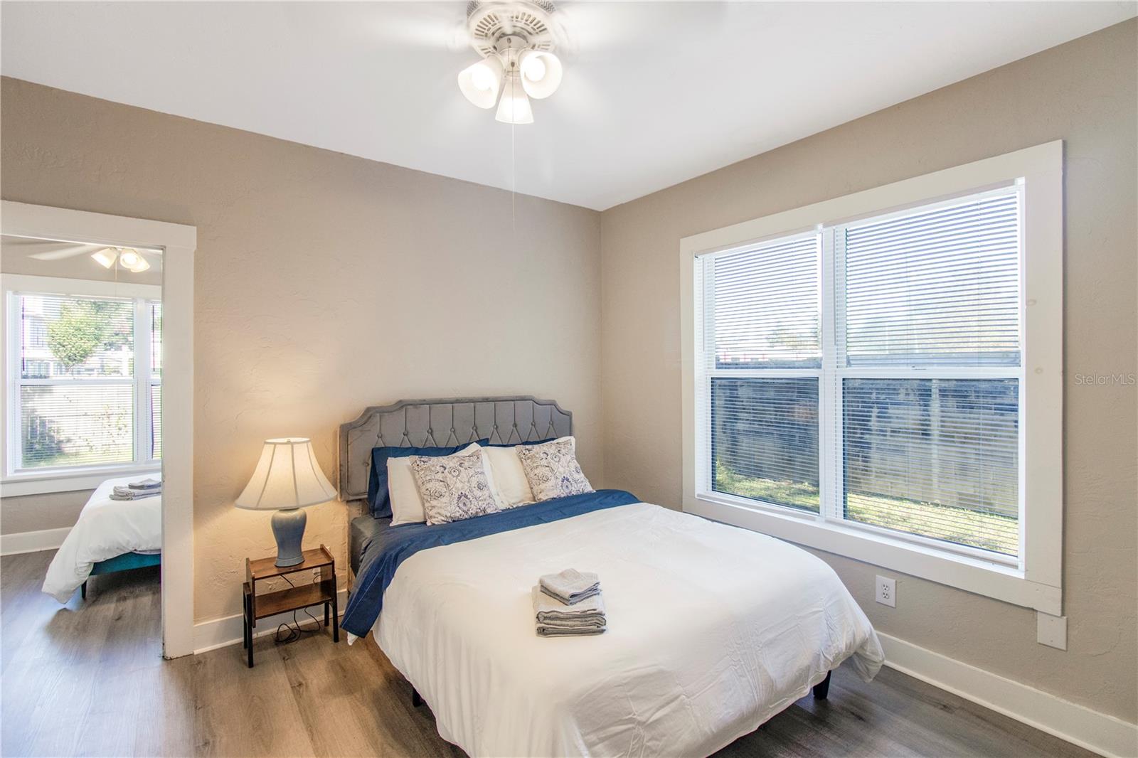 Image 21 of 25 For 702 2nd Avenue