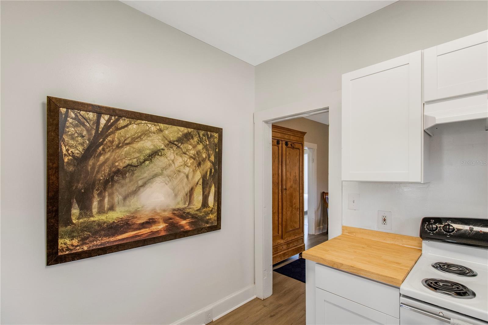 Image 9 of 25 For 702 2nd Avenue