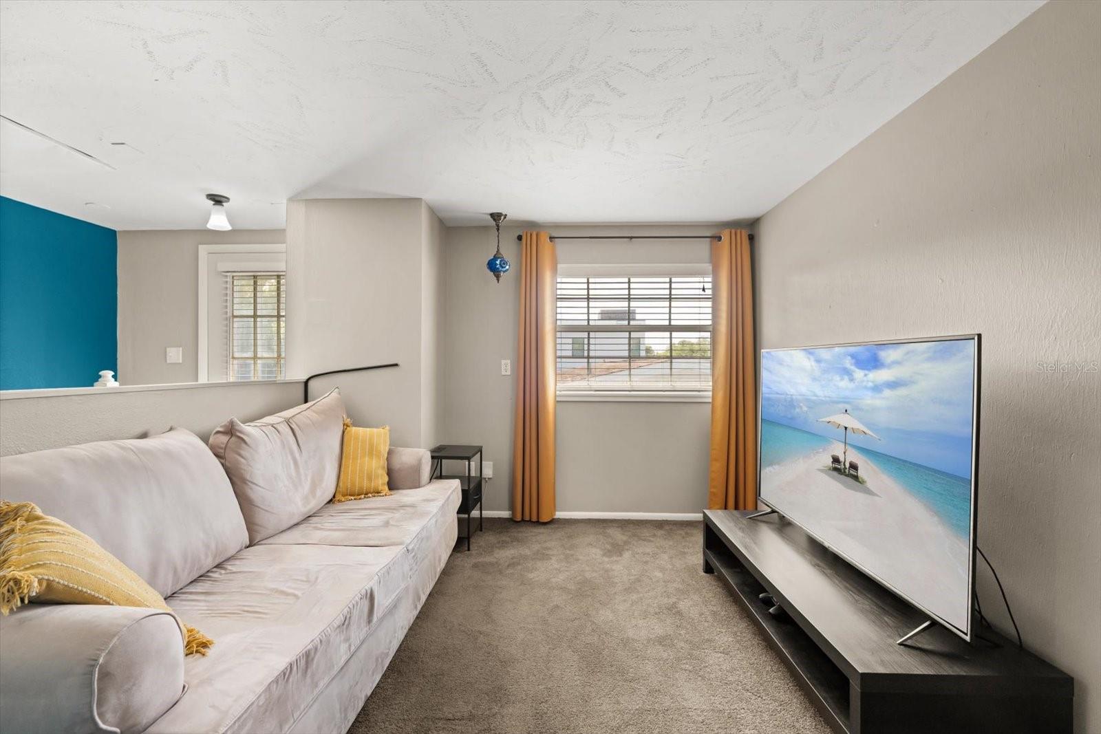 Image 20 of 43 For 2 Steele Street