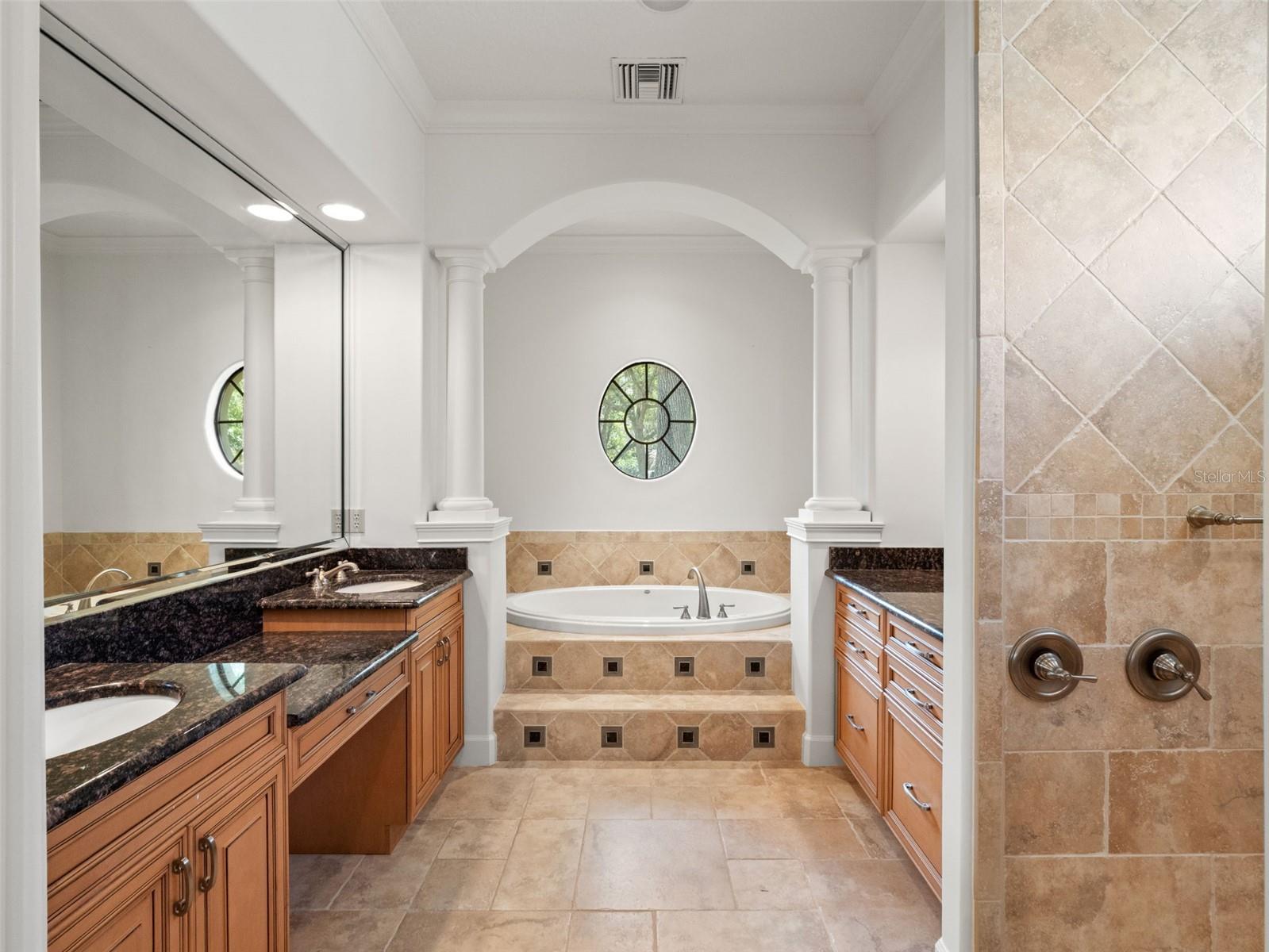 Image 20 of 52 For 5236 Shoreline Circle