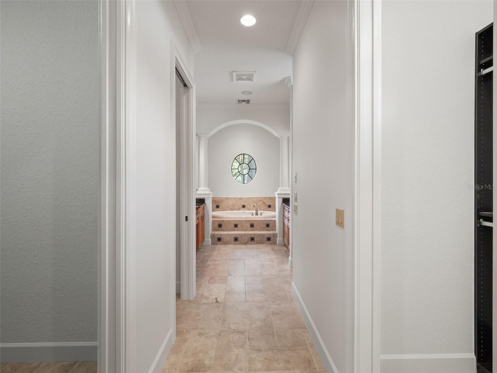 Image 23 of 52 For 5236 Shoreline Circle