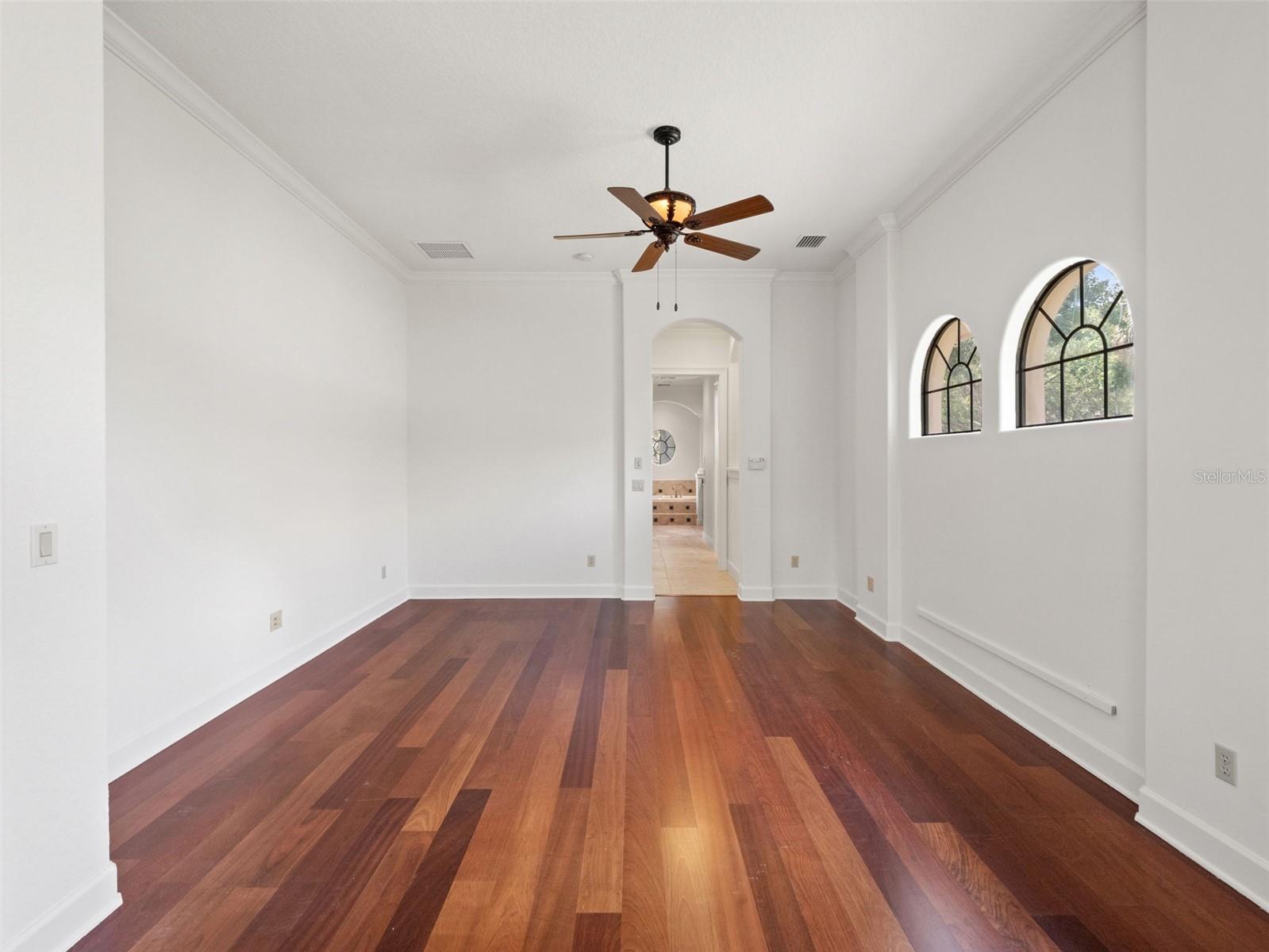 Image 24 of 52 For 5236 Shoreline Circle