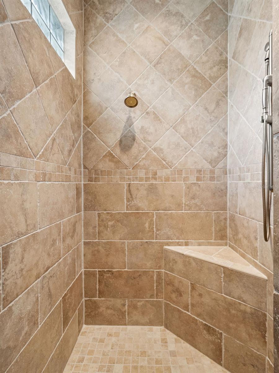 Image 26 of 52 For 5236 Shoreline Circle